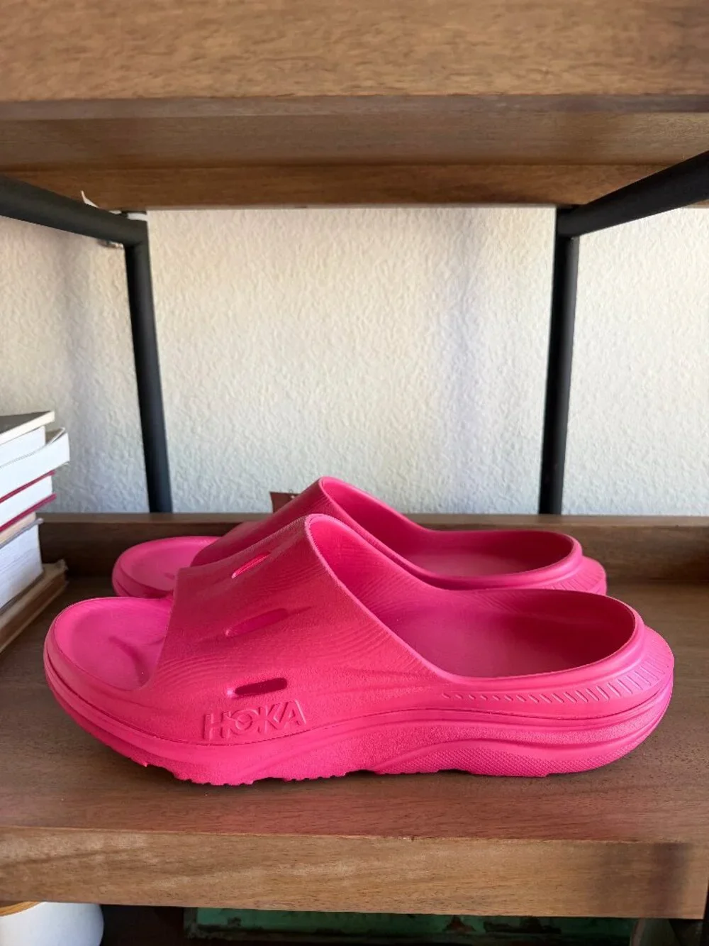 HOKA Ora Recovery Slide 3 sandals in Raspberry NWT M12/W14